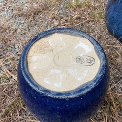 青色 陶器 火鉢 直径26cm 小型　丸型　紺色　水鉢の画像