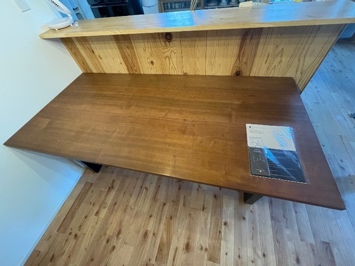 マスターウォール　ダイニングテーブル（天板傷あり）