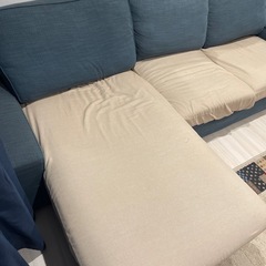 IKEAのL字ソファの画像