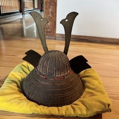 古い兜の画像