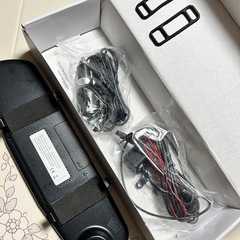 ③新品・ミラー型　前後ドライブレコーダーの画像