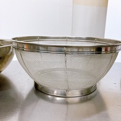 ボウル＆ザル セットで  中古の画像