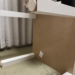 IKEAテーブルの画像