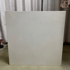 IKEAテーブルの画像