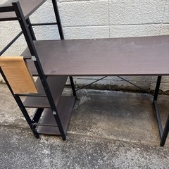 システムデスクの画像