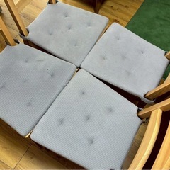 IKEAダイニングテーブル＋椅子4脚の画像