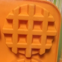 【パッケージのみ劣化あり】シリコーン製ワッフル型　 2個セット　O No.23 の画像