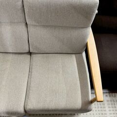 ソファ 二人掛け 木製フレーム グレー系の画像