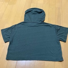 無料！！ショート丈Tシャツの画像
