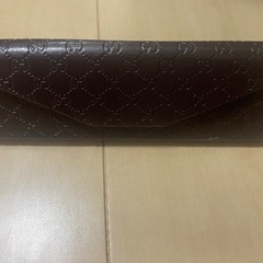 GUCCI メガネとメガネケースの画像