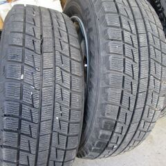 アルミホイール付きスタットレスタイヤの画像