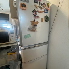 三菱の冷蔵庫335Lの画像