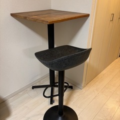 60×60ハイテーブル&ハイチェアの画像