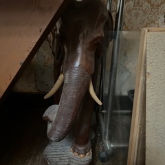 象の置物の画像