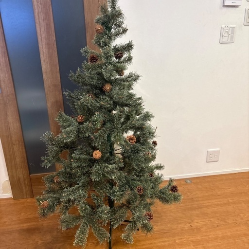 北欧風クリスマスツリー150cm 松ぼっくり付き (さゆ) 和泉中央の年中