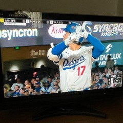 液晶テレビ40インチAQUOSの画像