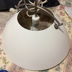 ウェグナー　ランプシェードの画像