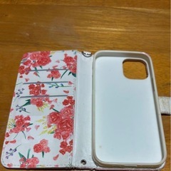 ジャンク　iPhone12 手帳型スマホケースの画像