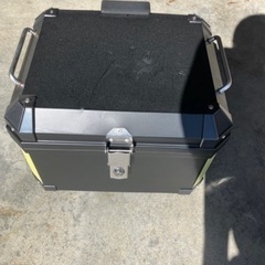 リアボックス4点セットの画像