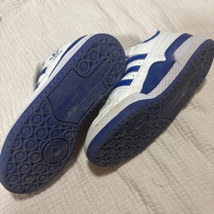 adidas 19センチ　の画像