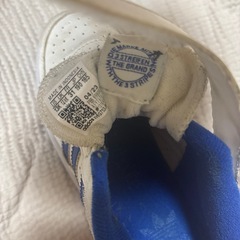 adidas 19センチ　の画像