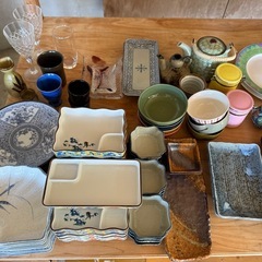 皿、器、コップの画像