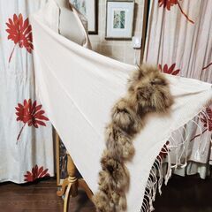 BASILE(バジーレ) カシミヤ＆シルク＆ミンク。最高級品で織り上げた大判ストール、いかがでしょうか？の画像