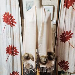 BASILE(バジーレ) カシミヤ＆シルク＆ミンク。最高級品で織り上げた大判ストール、いかがでしょうか？の画像