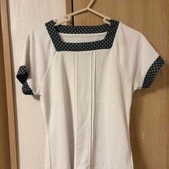 テニスウェアセットレディースの画像