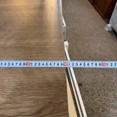 LOWYA（ロウヤ）家具 デスク（140×70）タップ収納付き ワークデスク 木目調 定価14,000円 → 6600円の画像