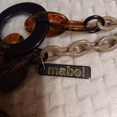 マベルのネックレスシニアグラスの画像