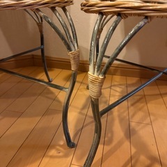 オシャレな椅子4個あります！の画像