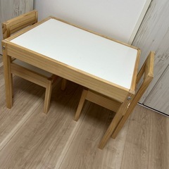 IKEA レット　子ども用テーブル＆チェア2脚
 の画像