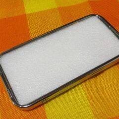 ☆★メタル調iPhone13Pro用スマホカバー未使用品★☆の画像