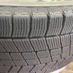 スタッドレスタイヤ　ホイール付の画像