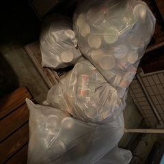 アルミの空き缶　　４袋の画像