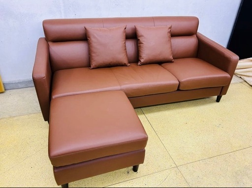 三人掛けソファ　オットマン付き