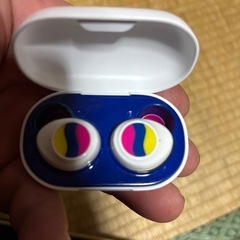 ジャンク市場　部品取りイヤホンの画像