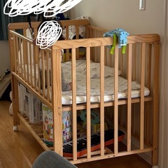 ベビーベッドの画像