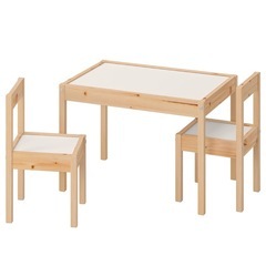 IKEA レット　子ども用テーブル＆チェア2脚
 の画像