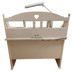 【美品】カリモク 学習デスク カントリー 勉強机 プリンセスアイボリー色 5点セット 学習机 お姫様 女の子 学習机の画像