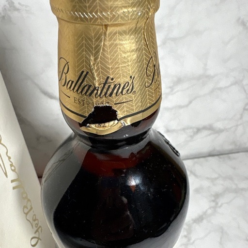 Ballantine's 21 Year Old (バランタイン21年箱入り) (紅谷憲一郎) 中