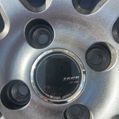 スタッドレスタイヤ4本セットホイール付の画像