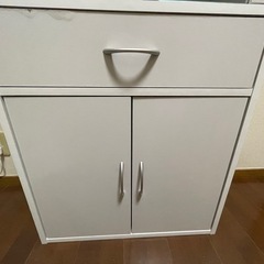 食器棚※取りに来てくださる方限定の画像