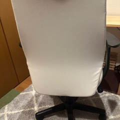 デスクチェア　オフィスチェア　テレワークの画像