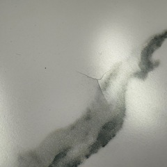 丸テーブルと椅子のセットの画像