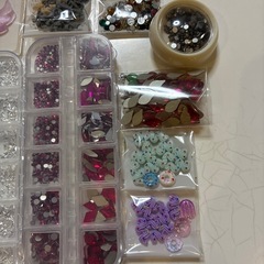 ネイルパーツ大量　未使用品の画像