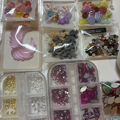 ネイルパーツ大量　未使用品の画像