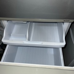 ⭐︎まだまだバリバリ動作品/SHARP/左右両開き/どっちもドア/送料設置無料！の画像