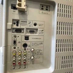 AQUOS32インチ液晶テレビ　希少ホワイトの画像